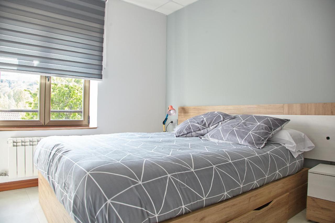 Hostal Fontanan La Pola de Gordon Екстер'єр фото