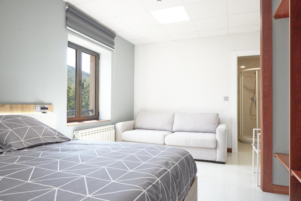 Hostal Fontanan La Pola de Gordon Екстер'єр фото